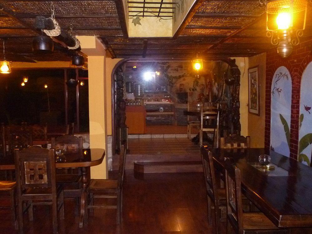 Hotel Nass Sol De Quito Exterior foto